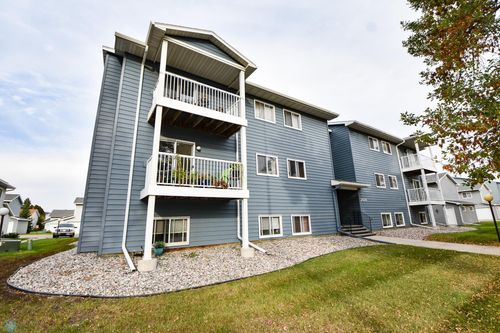 apt-204b-2535 25th St S, Fargo, ND, 58103-5048 | Card Image