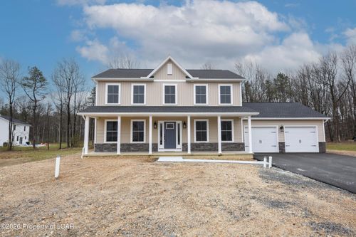 2460 E Venisa Dr, Hazle Township, PA, 18202-8086 | Card Image