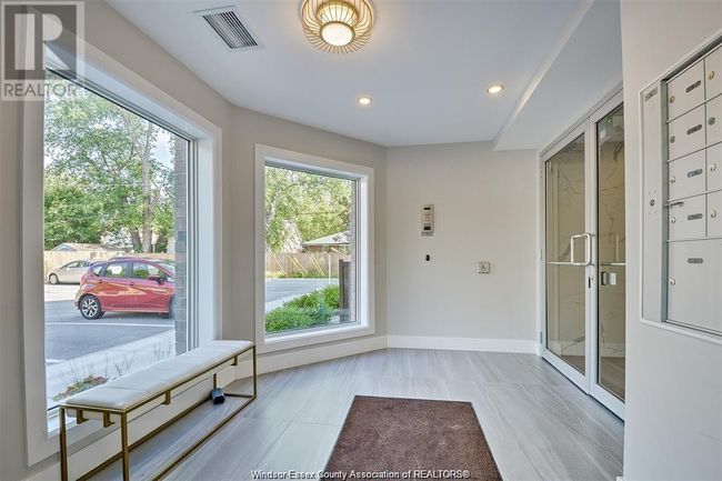 305 - 480 Fairview Blvd, Condo with 2 bedrooms, 2 bathrooms and null parking in Windsor ON | Image 6