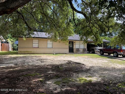 302 Kimberly Drive, Gulfport, MS, 39503 | Card Image