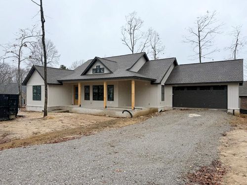 124 Markham Ln, Crossville, TN, 38558-2655 | Card Image