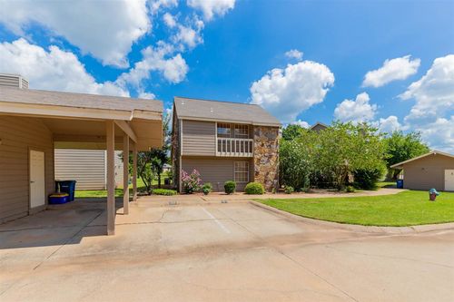 928 Parkway Dr, Stillwater, OK, 74075-2155 | Card Image