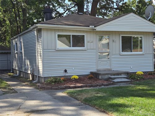 19813 Inkster Rd, Livonia, MI, 48152-2521 | Card Image