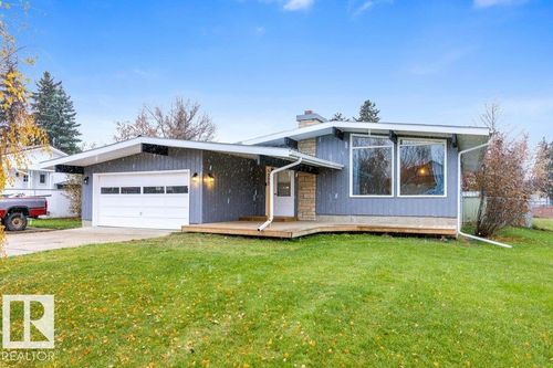 5222 50 St, Thorsby, AB, T0C0C5 | Card Image