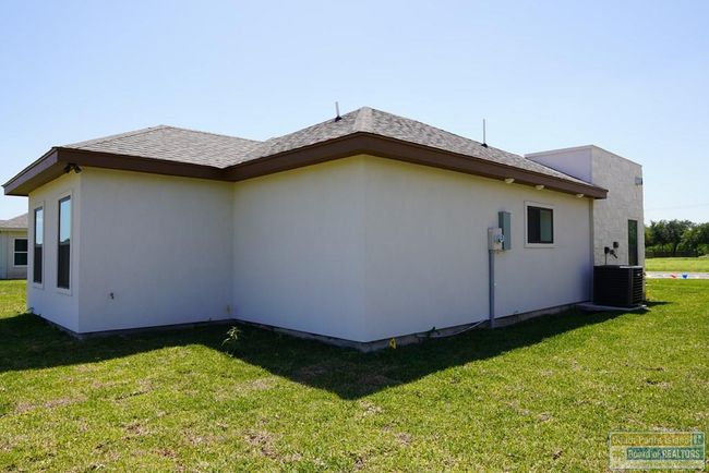 3718 White Rock Cir, House other with 4 bedrooms, 4 bathrooms and 2 parking in Harlingen TX | Image 6