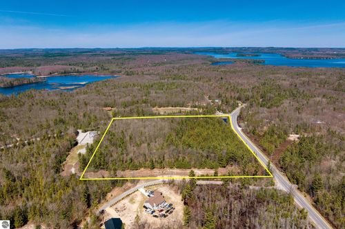 9595 Mud Lake Rd, Interlochen, MI, 49643-9810 | Card Image