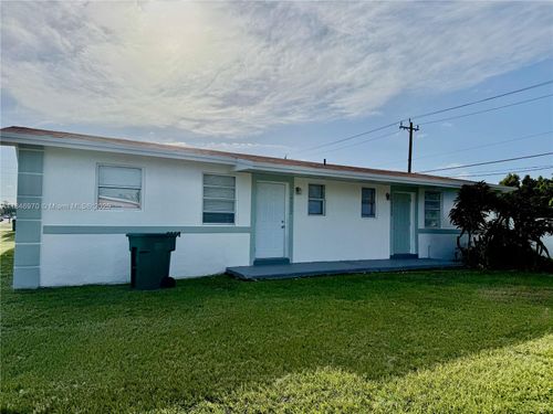 18350 Sw 105th Ave, Miami, FL, 33157-5111 | Card Image