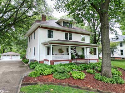 1114 Boundary St, Home with 5 bedrooms, 1 bathrooms and 2 parking in Red Oak IA | Image 2