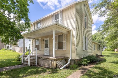 304 Hamilton St, Oskaloosa, KS, 66066-5003 | Card Image