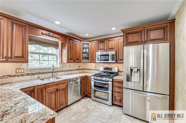 40 Jared Blvd, House other with 5 bedrooms, 5 bathrooms and null parking in Kendall Park NJ | Image 8