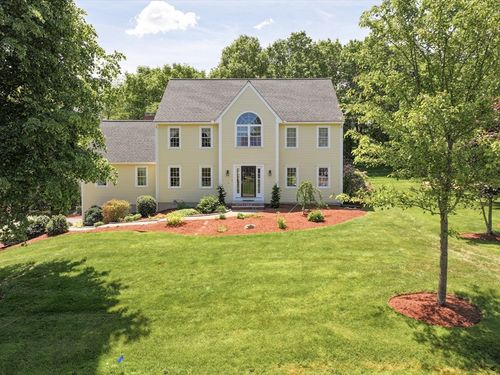 2 David Henry Gardner Ln, Southborough, MA, 01772-1032 | Card Image