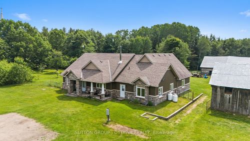 1448 Woito Station Rd, Pembroke, ON, K8A6W5 | Card Image