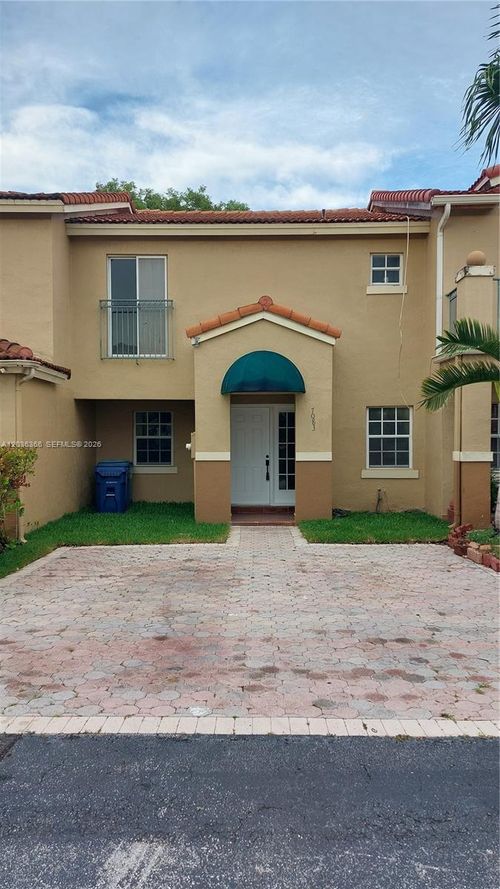 0-7083 Sw 158th Ct, Miami, FL, 33193 | Card Image