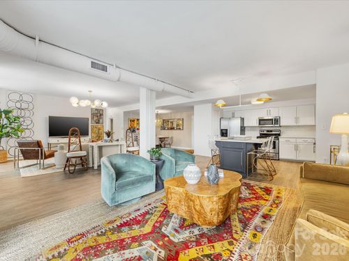 apt-200-1300 Reece Rd, Charlotte, NC, 28209-2160 | Card Image