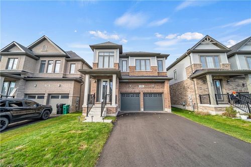 22 Rustic Oak Trail, Ayr, ON, N0B1E0 | Card Image