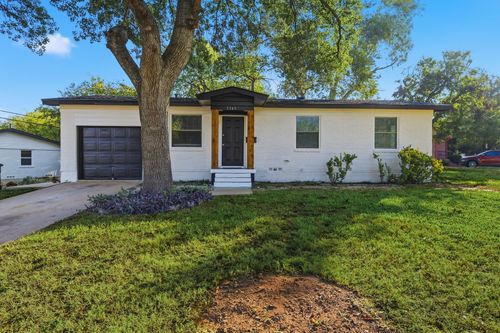 5345 Hensley Dr, Fort Worth, TX, 76134-1641 | Card Image