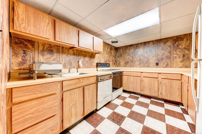 24 Stonegate Dr, House other with 4 bedrooms, 4 bathrooms and null parking in Wethersfield CT | Image 36