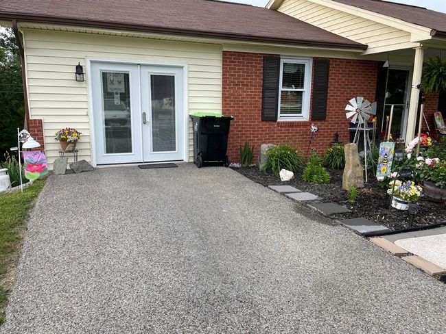 348 Rainbow Cir, House other with 3 bedrooms, 2 bathrooms and null parking in Independence VA | Image 5