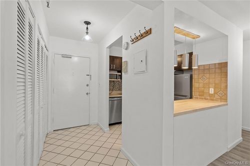 apt-2c-501 N Barry Ave, Mamaroneck, NY, 10543-1653 | Card Image