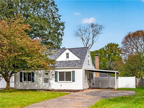 32 Canasta Rd, Greece, NY, 14615-2035 | Card Image