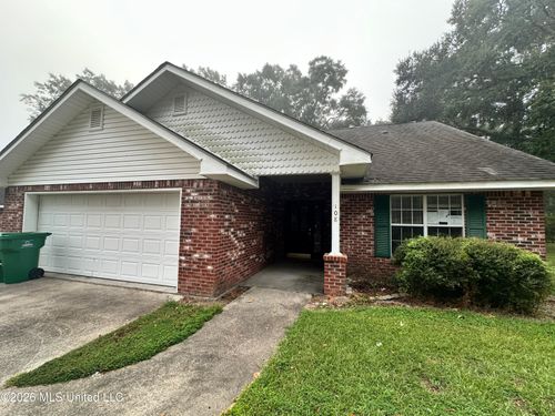 108 Maria St, Poplarville, MS, 39470-2319 | Card Image