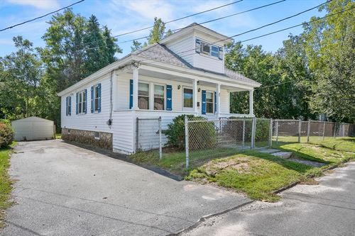 31 Castine St, Worcester, MA, 01606-1069 | Card Image