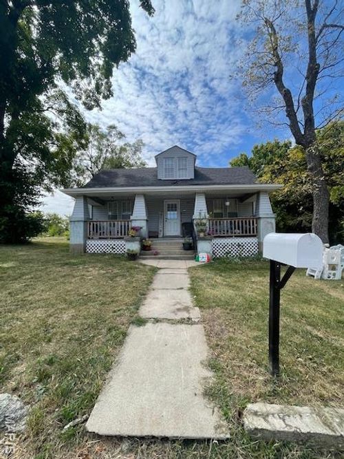 221 Houser St, Park Hills, MO, 63601-2239 | Card Image