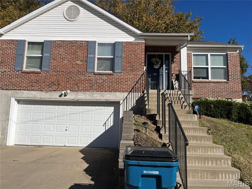 1612 Glenechort Dr, Saint Louis, MO, 63133-2302 | Card Image