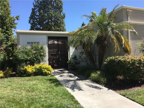 b-675 Via Alhambra, Laguna Woods, CA, 92637-4592 | Card Image