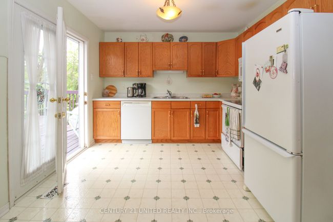 449 King George St, House other with 3 bedrooms, 2 bathrooms and 2 parking in Peterborough ON | Image 9