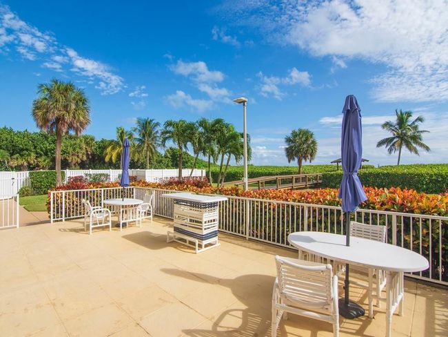 APT-601 - 3200 N Highway A1a, Condo with 2 bedrooms, 2 bathrooms and null parking in Hutchinson Island FL | Image 37
