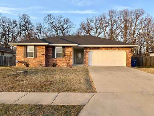 1211 E Hampton Dr, Ozark, MO, 65721-8012 | Card Image