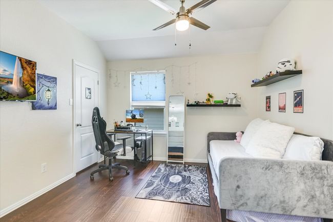Sitting area for the second bedroom. | Image 18