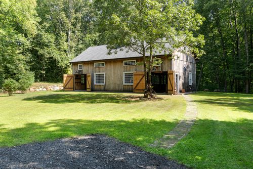 586 Middletown Rd, Colchester, CT, 06415-2234 | Card Image