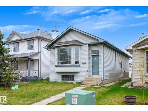 9113 166 Ave Nw, Edmonton, AB, T5Z3H5 | Card Image