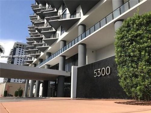 apt-909-5300 Nw 85th Ave, Doral, FL, 33166-5354 | Card Image