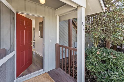 426 Windswept Dr, Asheville, NC, 28801-4214 | Card Image