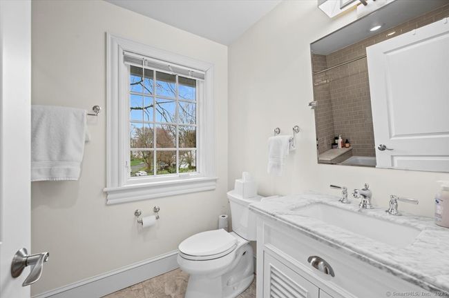 192 Highland Ave, House other with 5 bedrooms, 4 bathrooms and null parking in Norwalk CT | Image 22