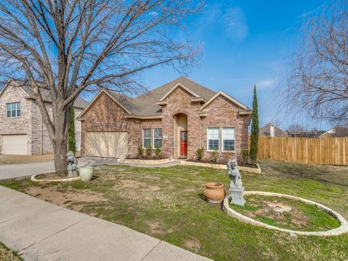 305 Sheridan Rd, Oak Point, TX, 75068-6139 | Card Image