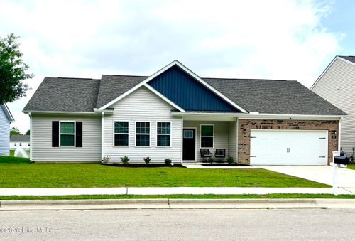 215 Lake Tyler Dr, New Bern, NC, 28560-9558 | Card Image