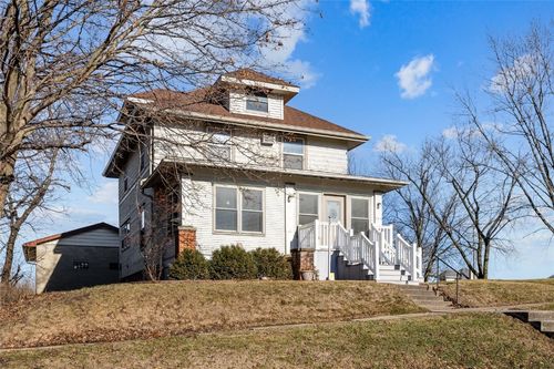 304 5th St, Victor, IA, 52347-9708 | Card Image