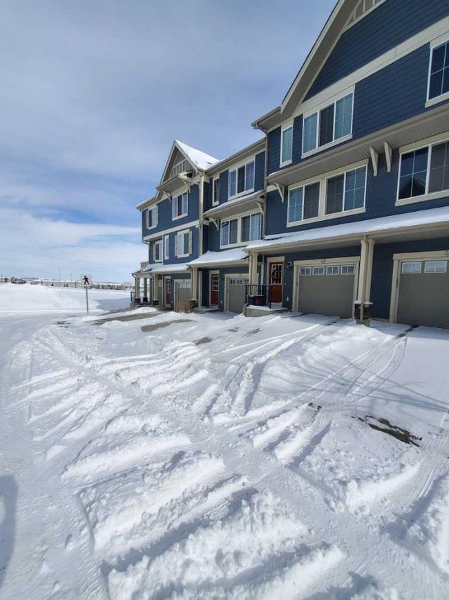 47 Kinlea Common Nw, Home with 2 bedrooms, 2 bathrooms and 3 parking in Calgary AB | Image 26