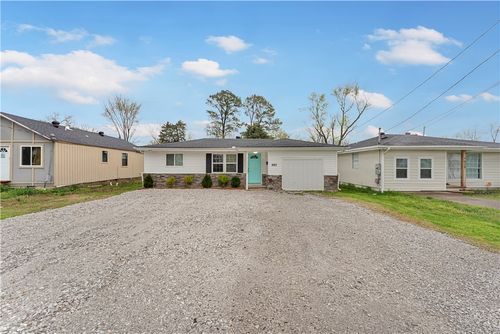 1023 S B St, Rogers, AR, 72756-5572 | Card Image