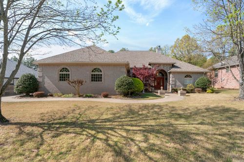 57 Ouachita Dr, Maumelle, AR, 72113-6376 | Card Image