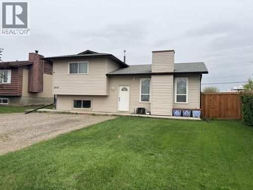 8507 88 St, Fort St John, BC, V1J6B2 | Card Image