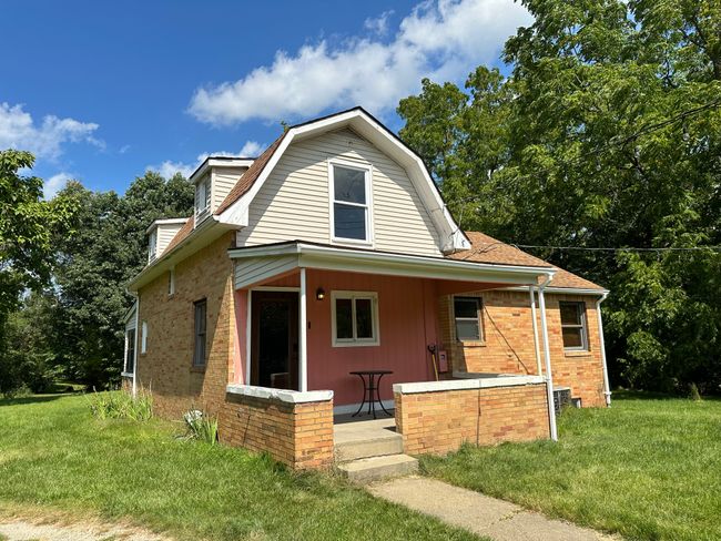 South facing covered porch | Image 39