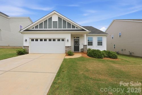 6523 Georgia Oak Rd, Charlotte, NC, 28269-3511 | Card Image