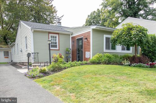 1128 Hilton Ave, Feasterville Trevose, PA, 19053-3626 | Card Image