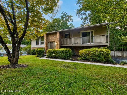 18 Moore Ln, Oak Ridge, TN, 37830-8309 | Card Image