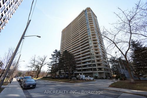 2401-50 Quebec Ave, Toronto, ON, M6P4B4 | Card Image